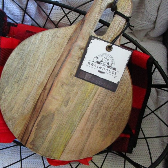 Buffalo Plaid Hostess Gift Basket - Picture 3 of 4